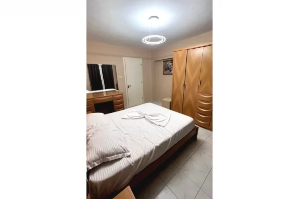 Shtepi ne shitje Apartament ne Tirane, 2+1, Mobilimi E mobiluar, Pagesa 169,000  Euro.