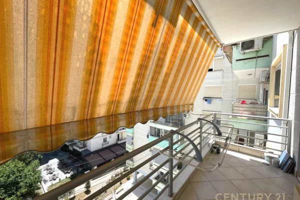 Shtepi ne shitje Apartament ne Tirane, 2+1, Mobilimi E mobiluar, Pagesa 130,000  Euro.