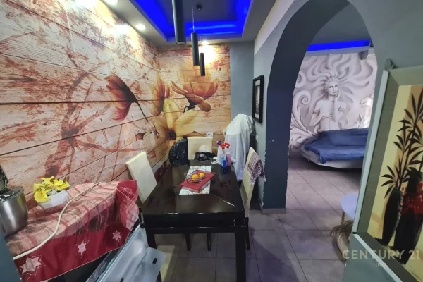 Shtepi ne shitje Apartament ne Tirane, 2+1, Mobilimi E mobiluar, Pagesa 159,000  Euro.