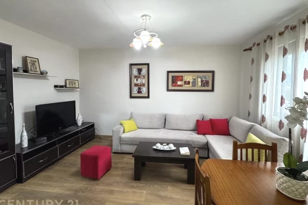 Shtepi ne shitje Apartament ne Tirane, 2+1, Mobilimi E mobiluar, Pagesa 138,000  Euro.