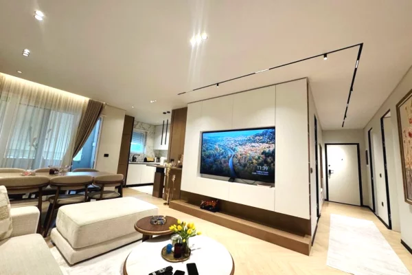 Shtepi ne shitje Apartament ne Tirane, 2+1, Mobilimi E mobiluar, Pagesa 280,000  Euro.