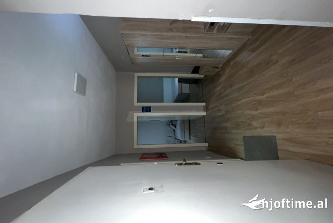 Shtepi me qera Apartament ne Tirane, 1+1, Mobilimi E mobiluar, Pagesa 500  Euro.