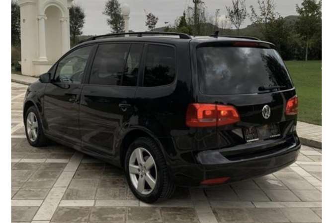 Makina me qera  ne Tirane - 40 Euro