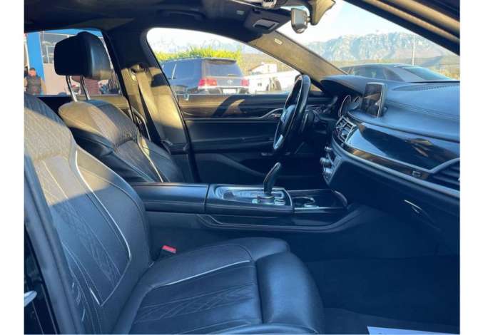 Makina ne shitje ne Tirane, BMW, 2016 Benzine,Kambio Automatik Pagesa 32,900  Euro.