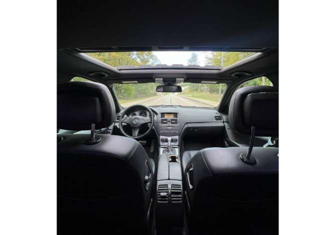 Jepet me qera makina Mercedes Benz C300 per 60 euro + 7 dit