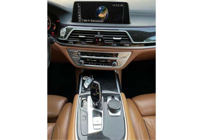 Jepet me qera makina  BMW 740d per 320 euro dita
