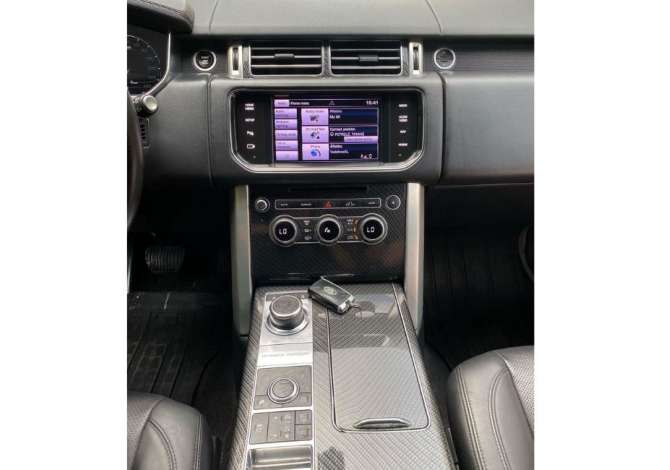 Jepet makina me qera Range Rover Vogue per 280 euro dita 