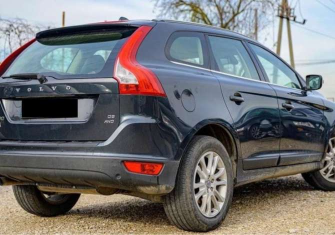 Jepet me qera makina Volvo xc60 per 50 euro dita.