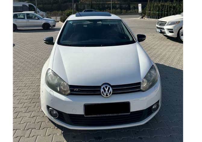 Noleggio Auto  a Tirana - 33 Euro