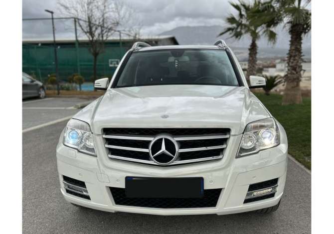 Jepet me qera makina Mercedes Benz GLK per 80 euro dita