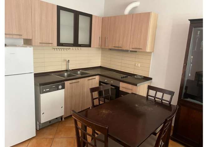 Shtepi me qera 1+1 ne Tirane - 400 Euro