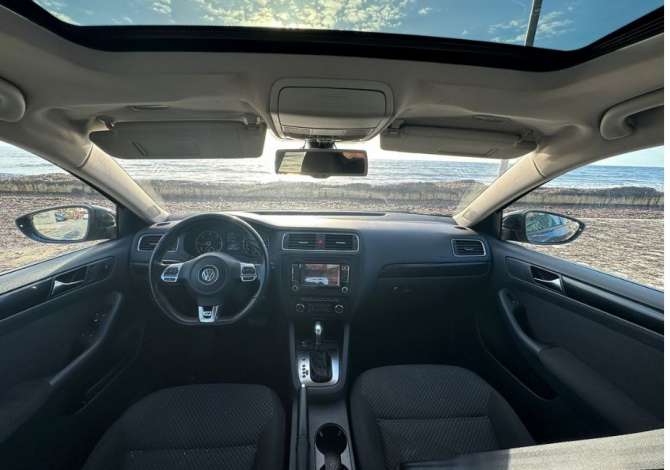 Makina me qera Volkswagen Jetta per 30 euro dita +7 dite 