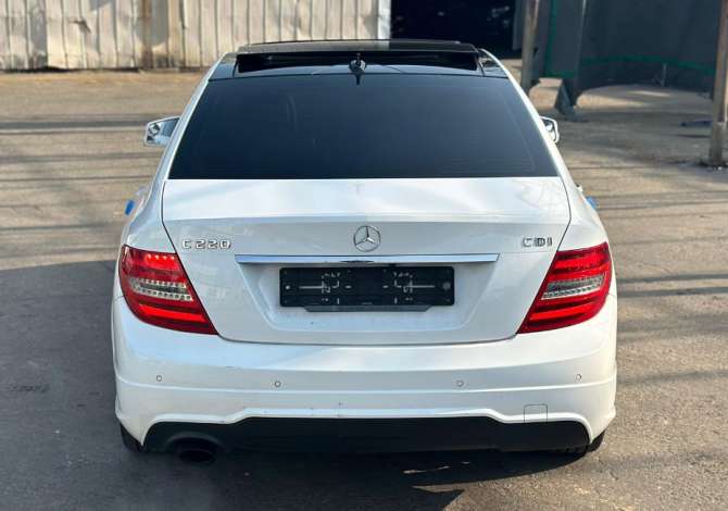 Makina Me Qera Benz C Class 220 duke filluar nga 45 Euro dita