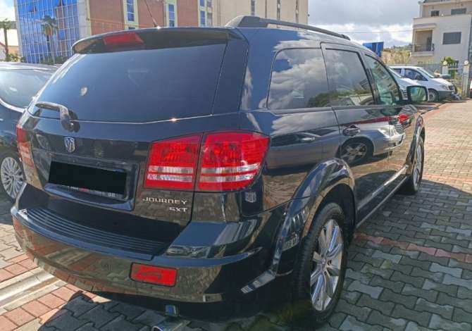 Makina me qera Dodge Journey 7 vendeshe per 50 euro dita