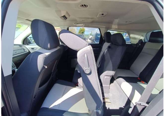 Makina me qera Dodge Journey 7 vendeshe per 50 euro dita