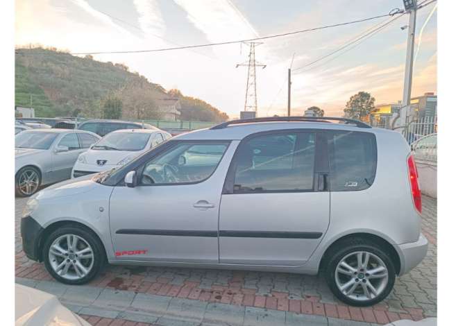 Makina me qera Skoda Roamster 30 euro