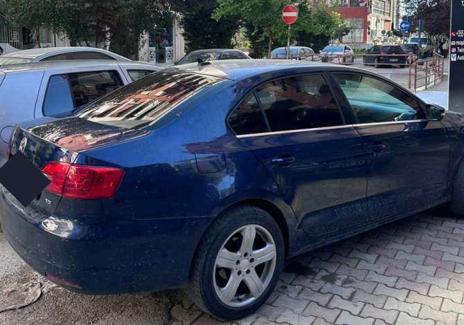 Makina me QeraVolkswagen 35 Euro dita,airoport rinas