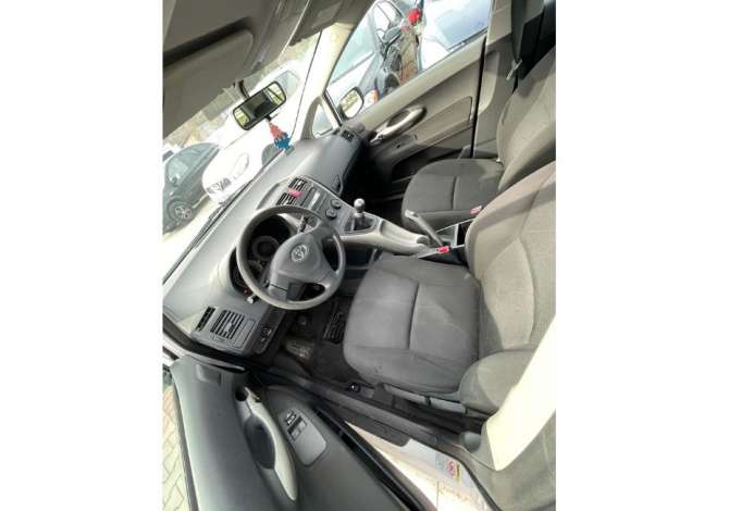 📢Oferte 🌟 Makina me qera Toyota Auris per 30 euro dita + 7 dite