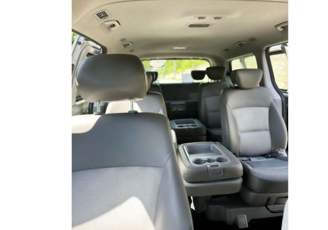Furgon me qera Hyundai Grand Starex duke filluar nga  90 euro dita