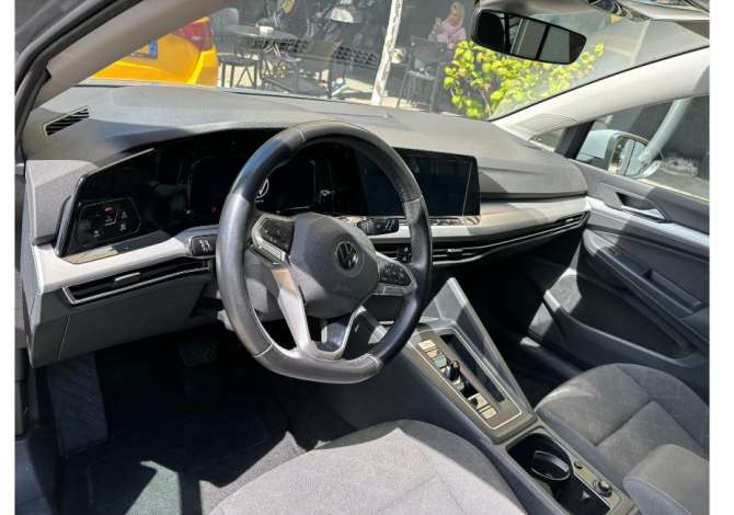 Makina me qera Golf 8 per 70  euro dita