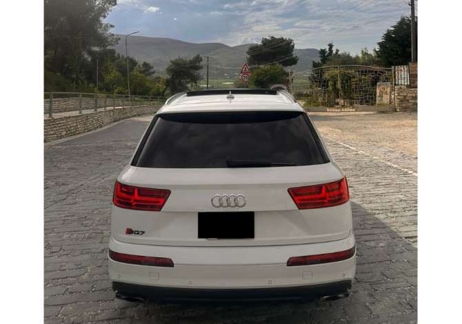 Makina me qera Audi SQ7 per 220 euro dita