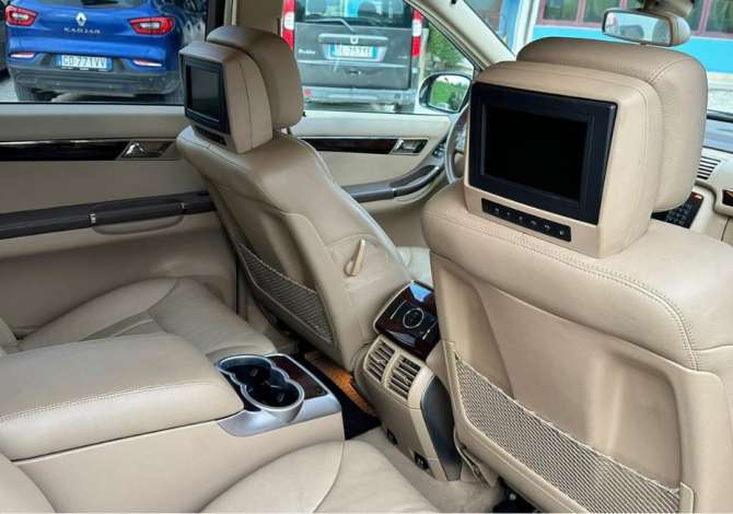 Makina me qera R class per 45 euro dita 5+1 vende