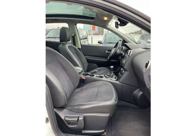 Makina me qera Nissan QASHQAI per 40 euro dita 