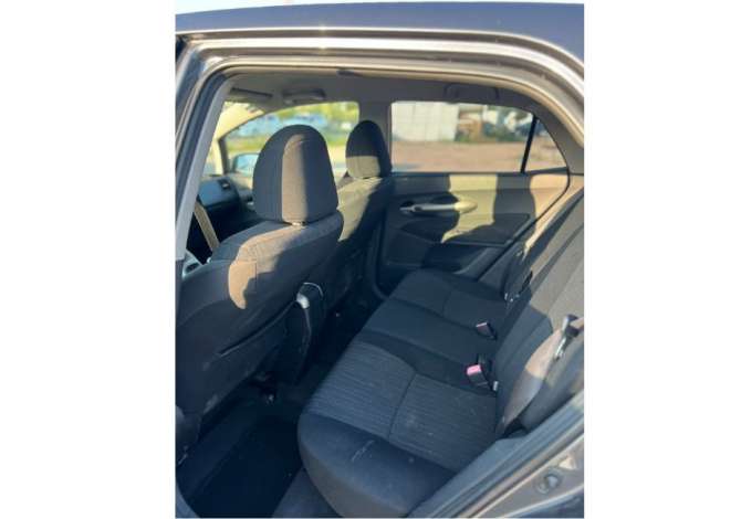 Makina me qera Pezho  per 30 euro dita