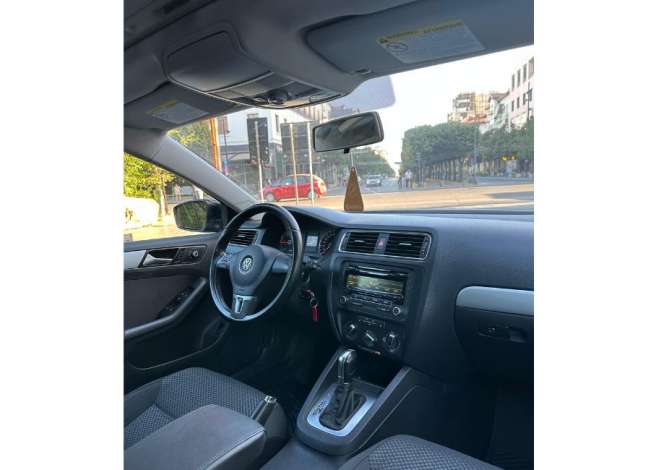 Makina me qera Jetta per 35 euro dita