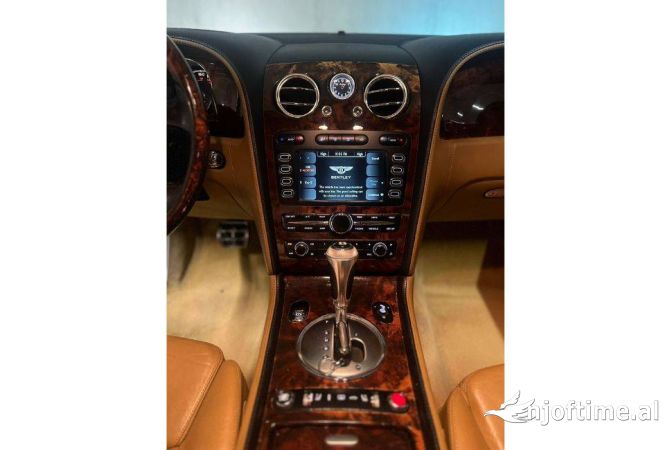Makina me qera Bently Flying Spur  per 180 Euro diten