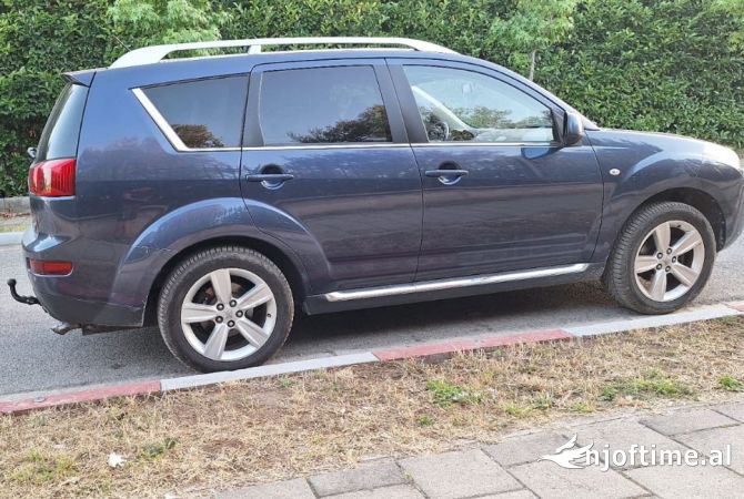 Noleggio Auto  a Tirana - 33 Euro