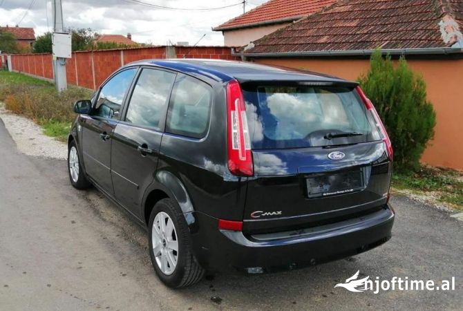 Noleggio Auto  a Tirana - 22 Euro