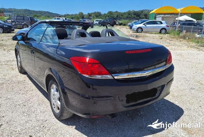 Makina me qera Opel Cabriolet  per vetem 30 euro dita 
