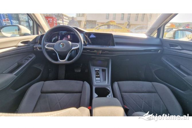 Makina me qera Golf 8 Hybrid, viti 2021 per vetem 70 euro dita 