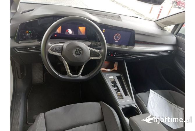 Makina me qera Golf 8 Hybrid, viti 2021 per vetem 70 euro dita 
