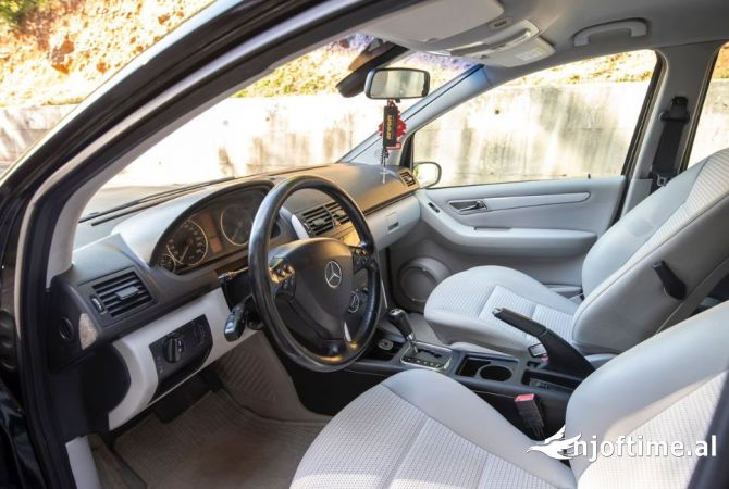 Car Rental in Tirana - 27 Euro