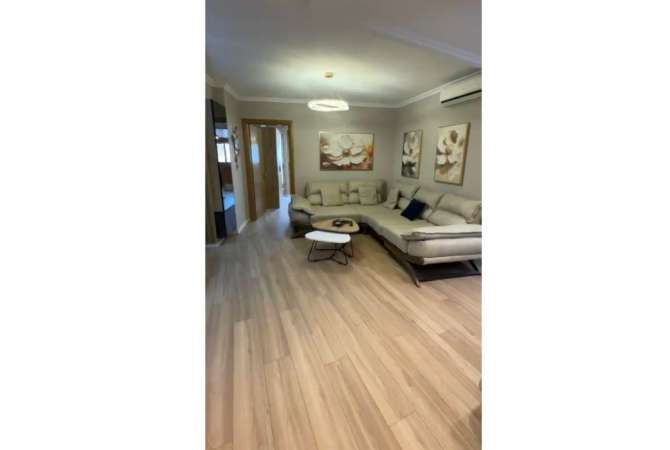 Shtepi ne shitje Apartament ne Tirane, 2+1, Mobilimi E mobiluar, Pagesa 235,000  Euro.