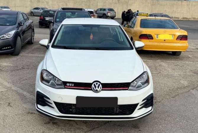 Makina me qera  ne Tirane - 35 Euro