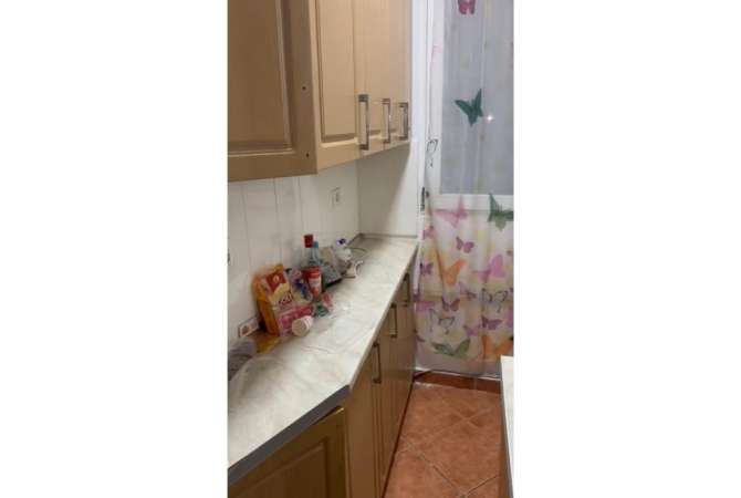 Shtepi me qera 1+1 ne Tirane - 300 Euro