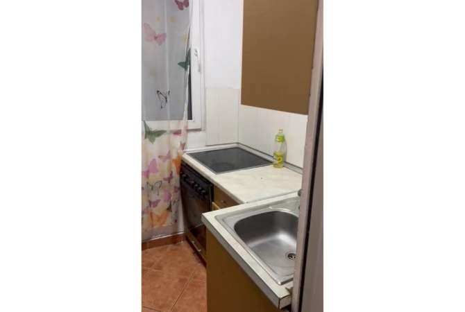 Shtepi me qera 1+1 ne Tirane - 300 Euro