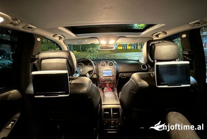 Makina me qera Mercedes Benz ML per vetem 55 euro dita