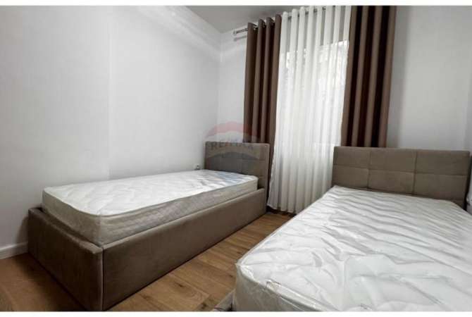 Shtepi me qera 2+1 ne Tirane - 650 Euro