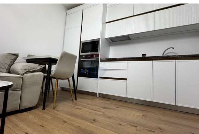 Shtepi me qera 2+1 ne Tirane - 650 Euro