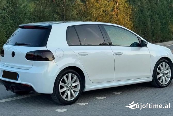Noleggio Auto  a Tirana - 35 Euro