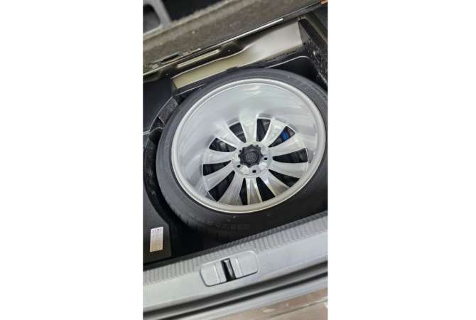 Makina ne shitje ne Tirane, Volkswagen, 2013 Diesel,Kambio Automatik Pagesa 8,200  Euro.