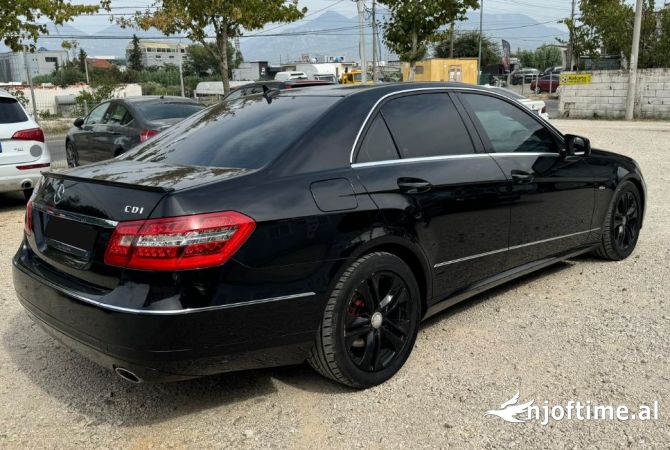 Makina me qera  ne Tirane - 40 Euro