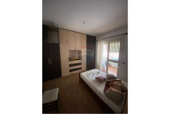 Shtepi me qera 2+1 ne Tirane - 500 Euro