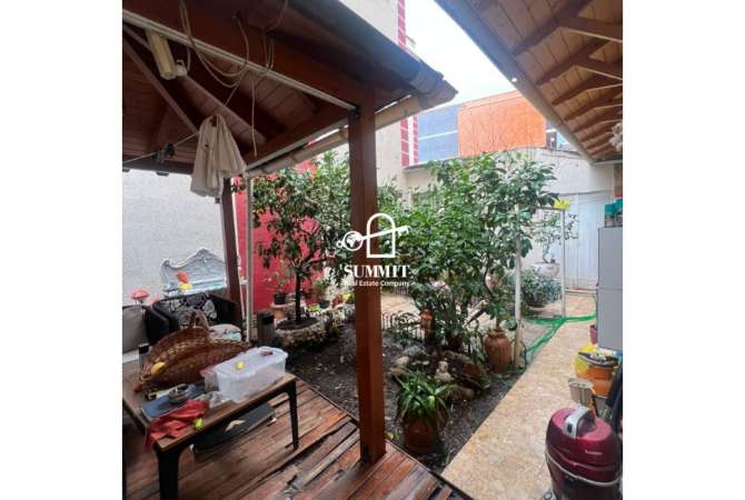 Shtepi me qera 3+1 ne Tirane - 2,500 Euro