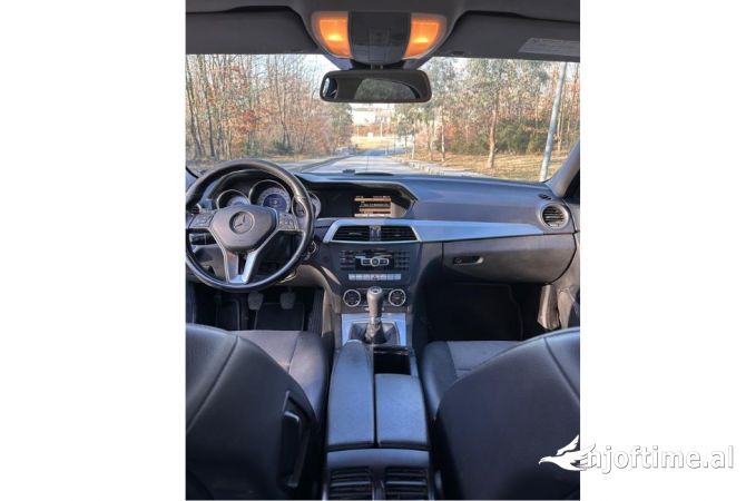 Noleggio Auto  a Tirana - 55 Euro