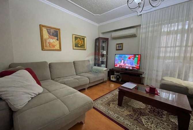 Shtepi me qera 3+1 ne Tirane - 700 Euro